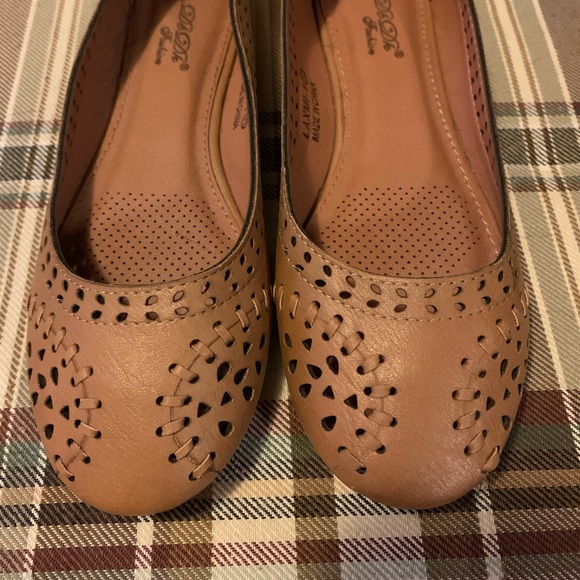 Db Dk Fashion Shoes   Size 7 1/2 - Picture 3 of 7